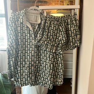 Daily Drills !!! Pajamas Sleep Set in Green & Cream Size M/L